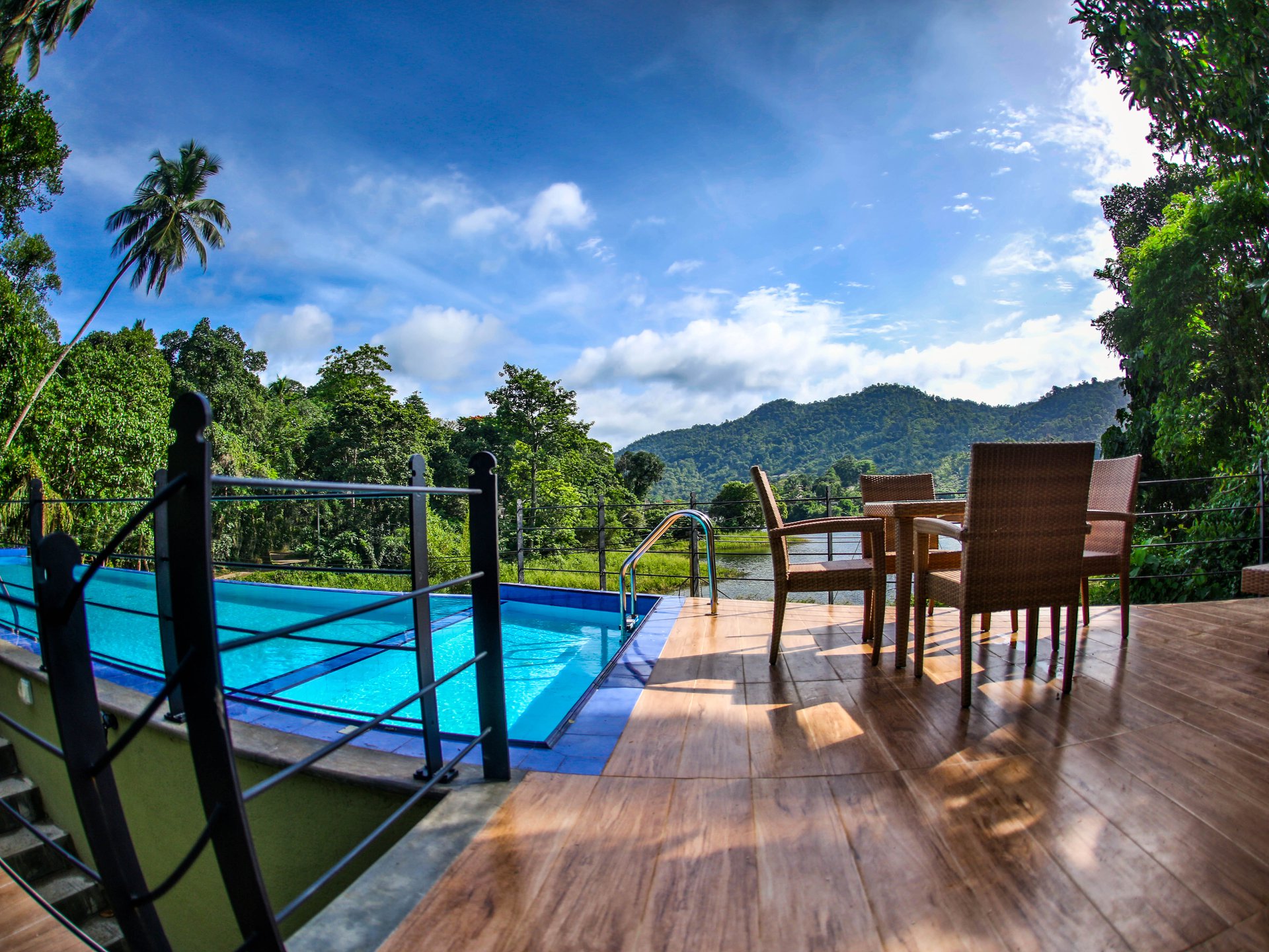Peaceful Nature Haven at Huluganga Ridge Eco Retreat